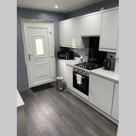 Beautiful Two Bedroom Flat By The Loch Balloch Kültér fotó