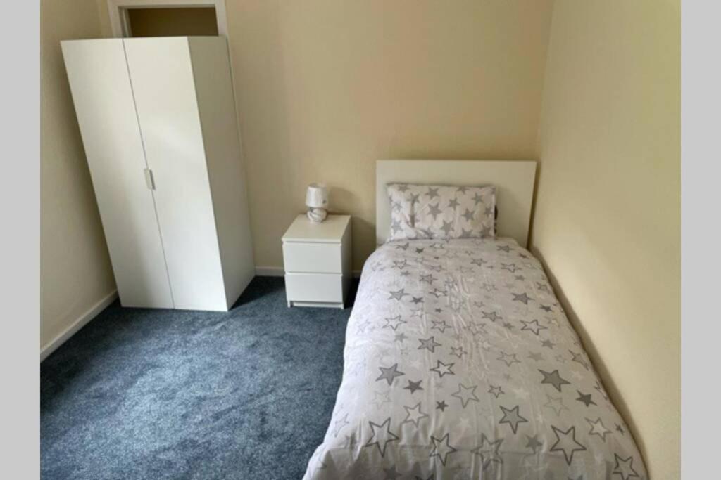 Beautiful Two Bedroom Flat By The Loch Balloch Kültér fotó