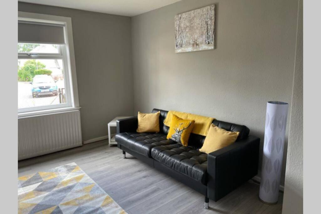 Beautiful Two Bedroom Flat By The Loch Balloch Kültér fotó